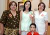 Con motivo del próximo nacimiento de su bebé, Elisama Rodríguez Nieto recibió múltiples felicitaciones, en la reunión de canastilla que le organizó un grupo de amigas.
