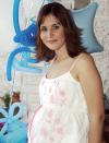 06 de junio 
 Gaby Córdova de Fernández fue festejada por el próximo nacimiento de su segundo bebé.