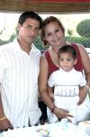 Pedro Antonio Fierro Orozco acompañado por su mamá,m Ana Isabel Fierro, quien le preparó una merienda con motivo de su sexto cumpleaños.