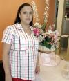 Por el cercano nacimiento de su bebé, Claudia Eddy de Hernández disfrutó de una fiesta de canastilla hace unos días