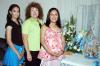 19 de junio 
Por el próximo nacimiento de su primer bebé, Rosalinda Ortiz de Andrade disfrutó de una fiesta de canastilla que le organizó su suegra.