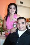 Por su próxima boda, Mario Alberto Sierra Mireles y Érika Pérez Acosta disfrutaron de una despedida bíblica.