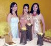 Mayté con sus hermanas Paola Romero y Brenda R. de Ramírez.
