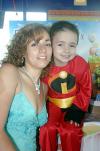29 de junio
Francisco Javier Santacruz Rivas captado junto a su mamá, Claudia Rivas Ortiz, el día de su piñata