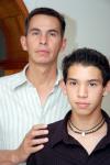 02 de julio 2005
Víctor Jaramillo con su hijo Víctor Jaramillo del Río.