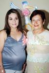 12 de julio 2005
 Por el futuro nacimiento de su primer bebé, María Teresa Aldama de Monárrez fue festejada por un grupo de amigas con una reunión de canastilla.