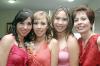 18 de julio 2005
Nashley Chávez Samperio captada en su despedida de soltera con sus hermanas Itzia y Huguette y su mamá, Ana María Samperio de Chávez