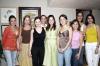 24 de julio 2005
Susana Marcela Luján Vargas recibió múltiples felicitaciones de sus amigas y familiares  en su fiesta de despedida de soltera.