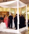 27 de julio 2005
Sujetándose a las reglas de la religión judía, se celebro la boda de la lagunera Vanesa Valadés Macías y su hoy esposo Ilan Danjoux.
