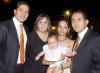 03 de agosto 2005
 Luis Javier Lozano, Heidi Lazarín, Adelú Zamorano, Orlando Hernández y la nena Victoria Hernández Zamorano.