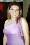 07 de agosto 2005
Wendy Jazmín Pacheco Rodríguez, en su fiesta de graduación de la facultad de Contaduría y Administración.