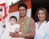 La pequeña Diana Margarita festejó su primer año de vida, con una piñata preparada por sus papás, Jesús Murillo y Rosa Velia Rodríguez.