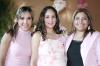 Olivia López de Loera disfrutó de una merienda, a la que asistió un grupo de amigas para felicitarla por el bebé que espera.