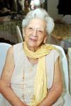 Manuelita Madero de Zavala celebró 90 años de vida en días pasados, con un bonito festejo que le ofrecieron sus hijos y en el cual recibió múltiples felicitaciones.