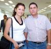 15 de agosto 2005
María Vela viajó al DF, la despidieron José y Ángeles Vela.