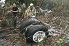 Un Boeing 737-200 de la compañía Tans se estrelló a seis kilómetros del aeropuerto de Pucallpa, en medio de un bosque tropical de aguas pantanosas, después de un intento fallido de aterrizaje forzoso como consecuencia de una fuerte tormenta de viento y lluvias.



Un total de 35 cadáveres han sido recuperados en las inmediaciones de la ciudad peruana de Pucallpa, donde se estrelló un avión de pasajeros.