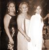 25 de agosto 2005
Poala de Santillán, Mayela Rebolloso y Ana Montañez, captadas en reciente acto social.