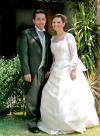 Ing. Jesús Salvador Ramírez Morín y L.A.E. Érika del Río León contrajeron matrimonio el sábado 4 de junio de 2005.