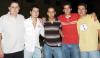 Arturo Rivera festejó su cumpleaños en días pasados, acompañado por sus amigos Jesús Bañuelos, Antonio Díaz, Óscar Chavéz y Hugo Sánchez.