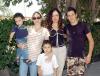 31 de agosto 2005
Alejandra Sánchez de Zarzar con sus hijos José Luciano y Nicolás, Yanira y Jorge Zarzar.