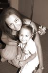 03 de septiembre 2005
Chary de Montaña y su hija Paulina Montaña Aranzabal.