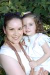 03 de septiembre 2005
Chary de Montaña y su hija Paulina Montaña Aranzabal.