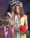En tanto, que el traje típico de Campeche lo lucirá Dafne Molina (primera de izq. a der.) en el certamen Miss Mundo 2005, que se realizará en diciembre en China.