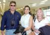 04 de septiembre 2005
Lidia Salazar viajó a Tijuana y la despidieron Francisco, Martha y Paquito