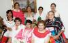Lucía López,  festejó su cumpleaños muy a la mexicana, junto a Lety, Silvia, Evita, Chelito, Cande, Carmelita, Magda, Socorro y Alicia.