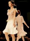 Diseñador: Ronit Zilkha.
Moda presentada en Londres