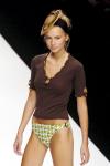 Diseñador: Ronit Zilkha.
Moda presentada en Londres