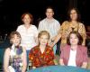 26 de septiembre 2005
Primera generación de mujeres acompañadas de La Ruca de la Parra y Armando Gurrola.
