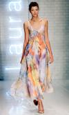 Parte de la colección de Primavera-Verano 2006 de Laura Biagiotti.