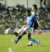 Santos Laguna supo sobreponerse a un marcador adverso y a una controvertida decisión arbitral, para imponerse en partido de volteretas, 3-2 a la Máquina Celeste de la Cruz Azul, en juego que cerró la décima fecha del Torneo Apertura 2005.