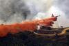 El incendio tiene su centro en la frontera entre Los Ángeles y  Ventura y por el momento ha forzado a la evacuación en áreas rurales como Bell Canyon, Lake Manor, Kanan Road o Malibu Canyon, entre otras, si bien continúa la amenaza a mayores núcleos de población.