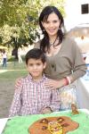 Alejandro Olmos Morales disfrutó de una reunión infantil que le organizó su mamá, Claudia Morales de Olmos, con motivo de su octavo cumpleaños