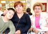 10 de octubre 2005
Olivia Salinas de Nava viajó a Tijuana, la despidieron su hija Lucero y su nieto Rodrigo