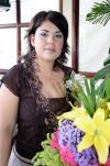 12 de octubre de 2005
Nora Aizupuru Cruces, captada en la despedida de soltera que le ofrecieron por su próximo enlace nupcial con Alfonso Mijares Ramírez