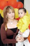 El pequeño Juan Mena festejó su primer cumpleaños, con una merienda que le organizó su mamá, Griselda Mena.