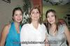 Susana Garza Gallardo junto a su mamá María Guadalupe Gallardo de Garza y su hermana Lorena Garza de Silerio