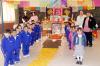 En la escuela Jesús María del Bosque, los alumnos se caracterizaron de diversos personajes para montar su altar.