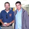 Miguel Barnes viajó a Cancún, lo despidió Raúl Galvez