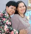 09 de noviembre 2005
Marcela Bollaín y Goytia de cueto acompañada por su suegra, Ofelia Wong de Cueto, quien le organizó una fiesta de canastilla por el cercano nacimiento de su primogénito