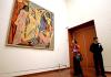 Visitantes pasean por la exposición 'Picasso en Estambul'