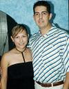 25 de noviembre 2005
 Argelia Vázquez celebró recientemente su cumpleaños con una fiesta que le organizó su novio Roberto Castro.