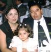 Sergio Vázquez Moreno y Guadalupe Romo con su hija Lupita Vázquez Romo.