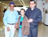01 de diciembre de 2005


Alberto y Luis Cortez viajaron a la capital y  fueron despedidos por un familiar.