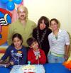 ni_04122005_13
 Raúl Sabag Schroeder celebró su séptimo cumpleaños con un convivio que le organizaron sus papás Raúl Sabag y Mayela Schroeder