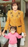 va_18122005_46 
 Conchita de Betancourt con su nieta Sofía Betancourt  Rangel