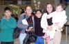 vi_25122005_1 
Margarita Chávez, Karla y Valentina Reyes, viajaron a Veracruz, las despidió Cristian.